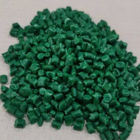 Вторичная гранула полимеров зеленая